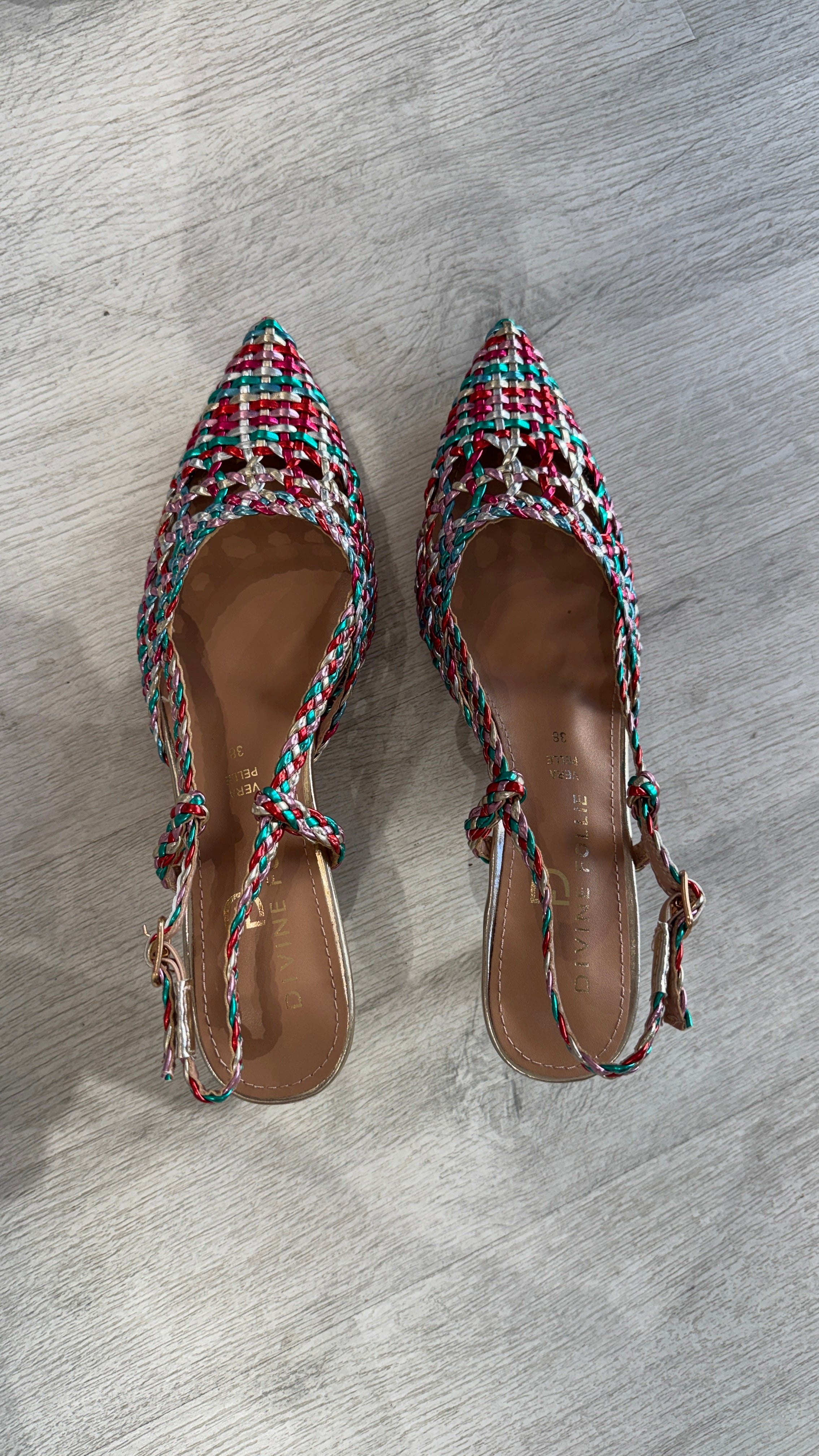SLINGBACK DIVINE FOLLIE