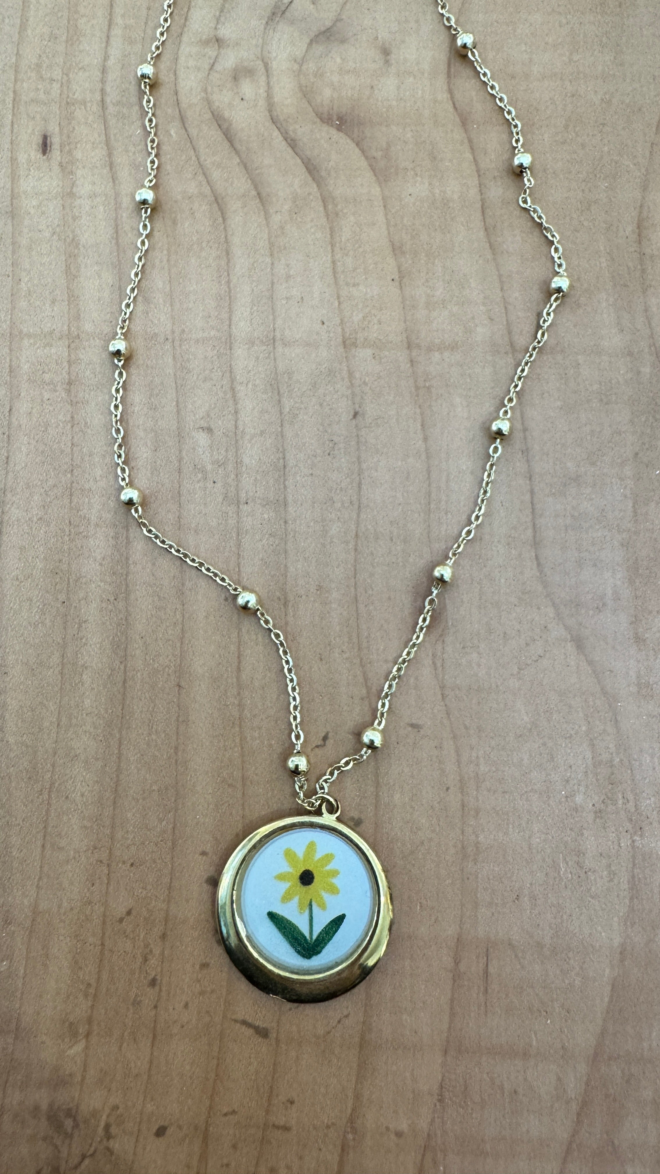 COLLANA CON FIORE E CATENINA A PALLINE